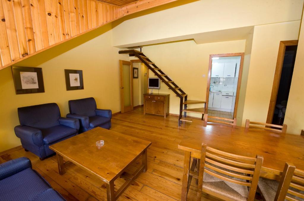 Apartamentos Pessets Adelaida Sort Zimmer foto